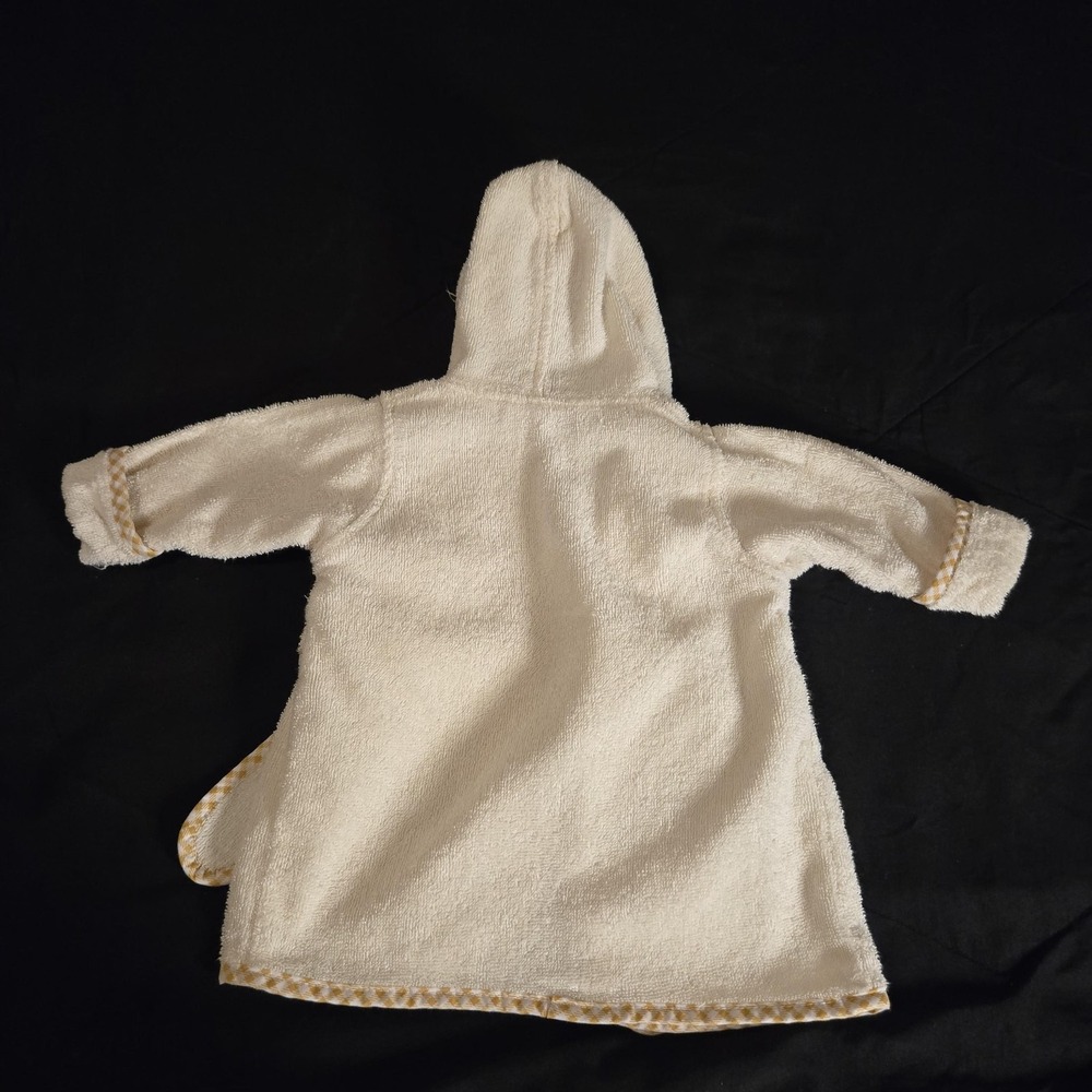 Spasilk Robe Baby 3-6 Months White Terry Hooded Kimono Yogi Bear Embroidered - Picture 7 of 9